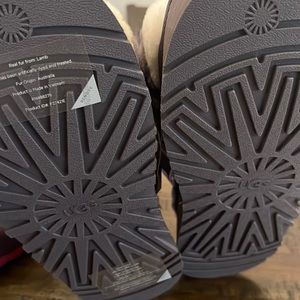 Brand new ugg sling back slides